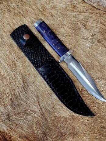 #6218 – Large “Hunter” Style Knife with Gator Sheath