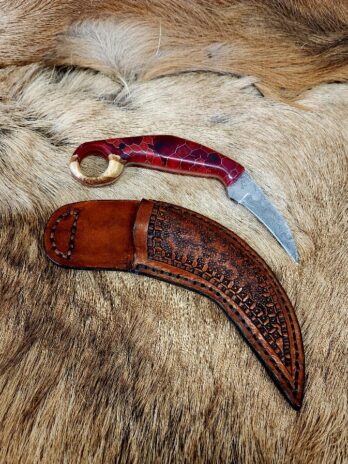 #6412 Damascus “Karambit” Ring Tail Knife with Maple & Honeycomb Alumilite® Resin Handle