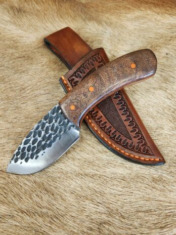 #6528 “Fat Boy” Hammered Skinner W Quilted Sipo Handle – Custom Leather Sheath