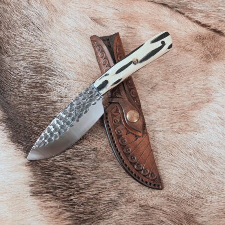 #6864 Stainless Hammered Hunter Skinner