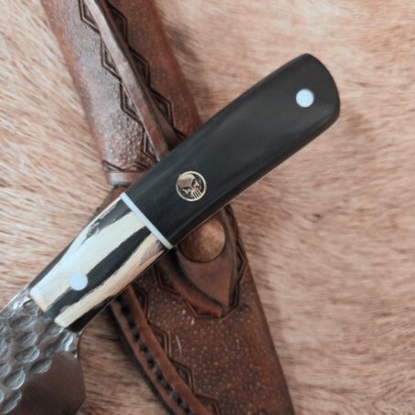 #6862 Stainless Hammered Hunter Skinner - Image 2