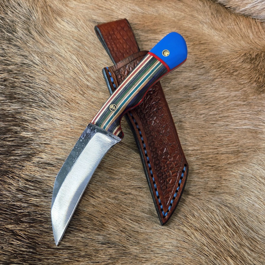 #6988 Bird's Beak Knife With Custom Sheath