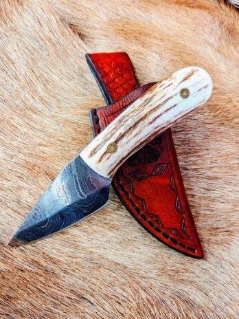 #7016 Damascus Skinner