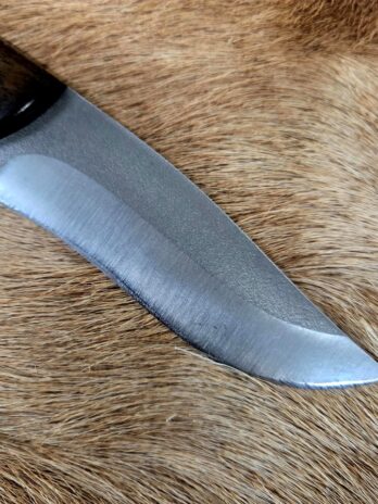 #7060 Stainless Hunter Skinner