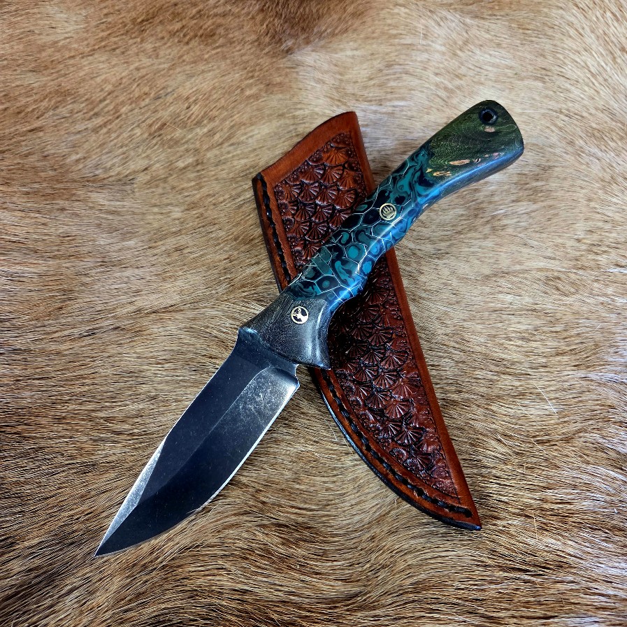 #7164 Everyday Carry or Skinner